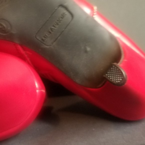 METAPHOR RED BOOTIES SIZE 9 NEW NEVER WORN !!!   NEW LOWER PRICE!!!! - Picture 9 of 9